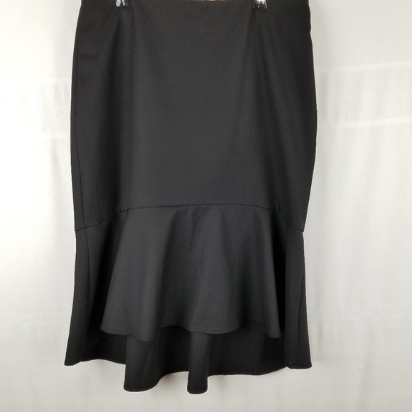 The Limited black high/low skirt w/flounce size 8 - Picture 1 of 8